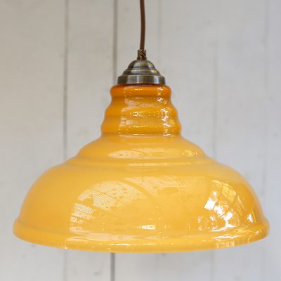 מנורת תלייה שבלול צהוב קוטר 35 תלוי על כבל חום