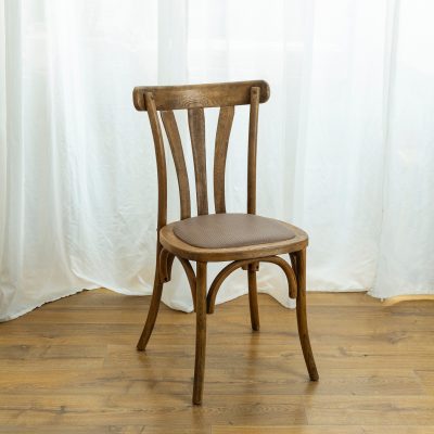 כיסא לפינת האוכל בעיצוב כפרי מושב דמוי עור עץ אלון מלא