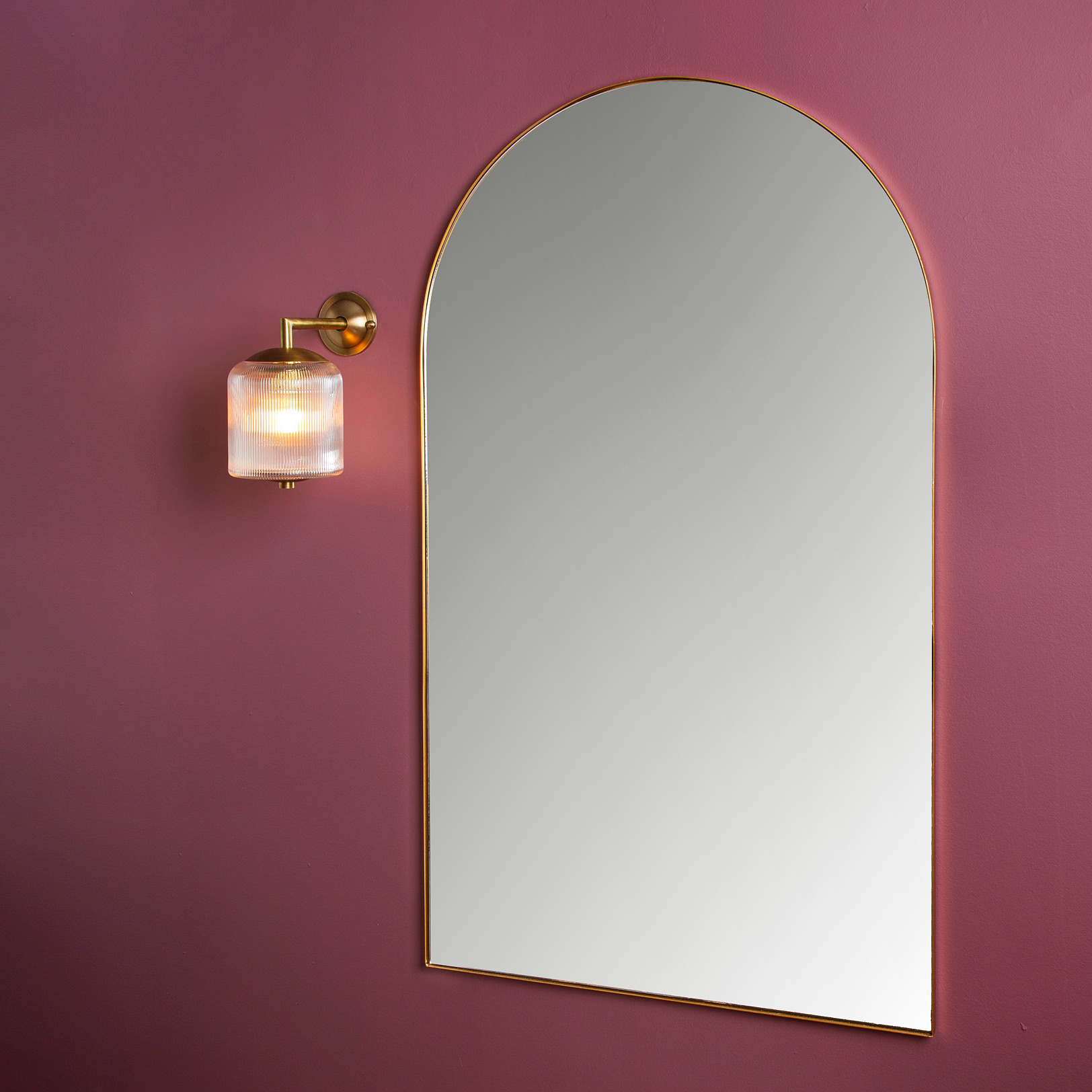 זרוע קיר מעוצבת זכוכית פסים פליז איכותי ומראה