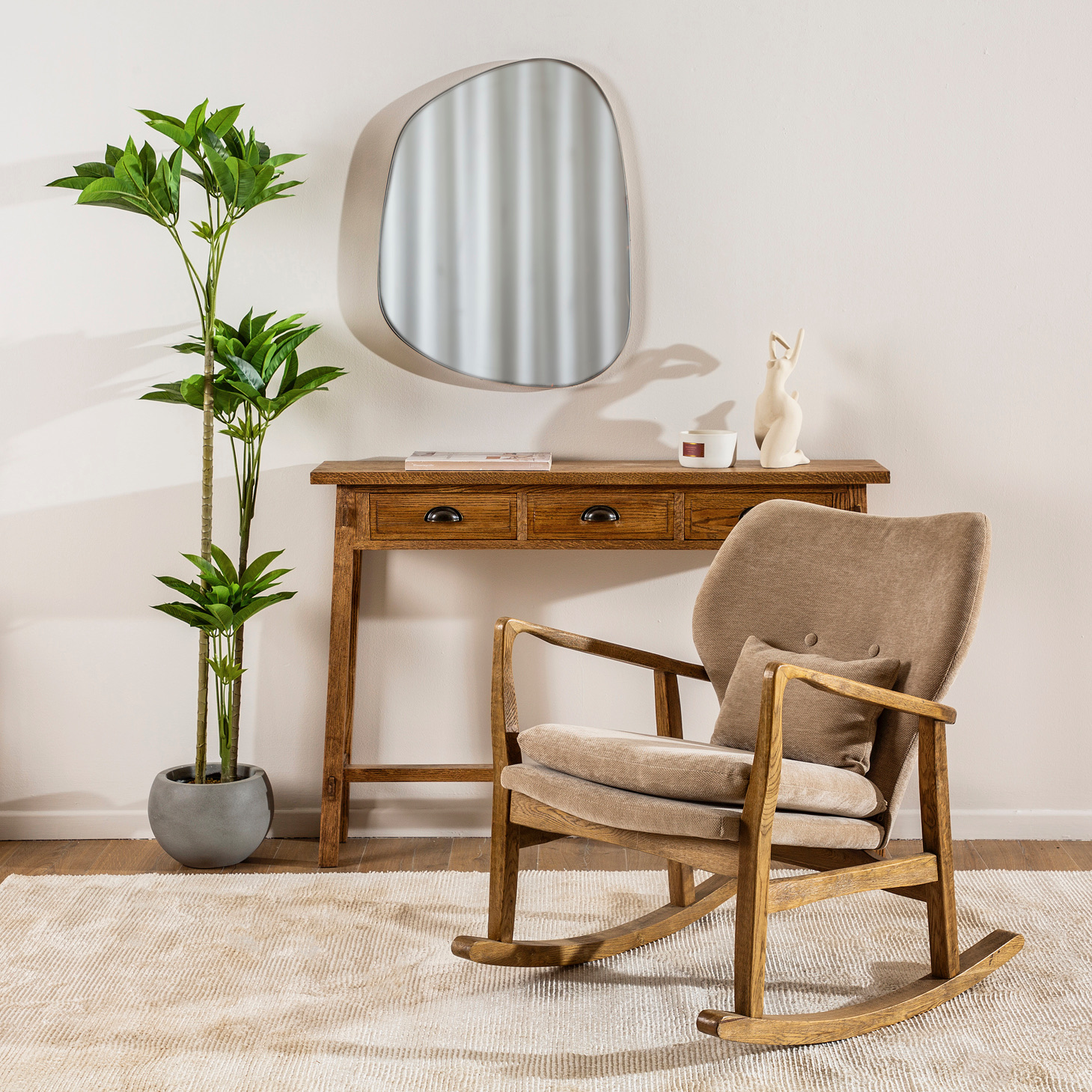 פינה בעיצוב כפרי קונסולה מראה כורסת נדנדה עץ מלא