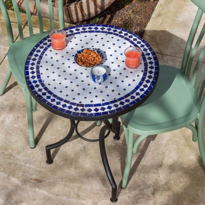 פינת ישיבה מעוצבת שולחן פסיפס מרוקאי רגלי ברזל שחור