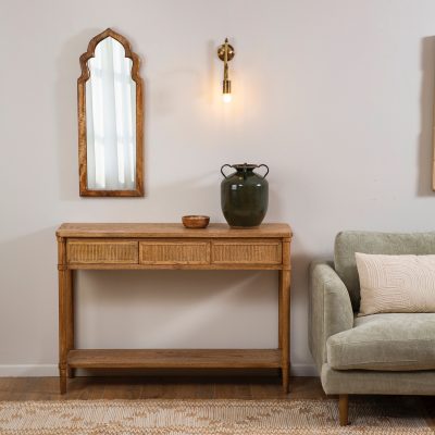 קונסולה מעוצבת עץ אלון מלא מגירות ומדף מראת פנים