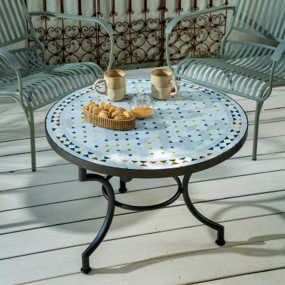 שולחן פסיפס עבודת יד אבנים צבעוניות רגלי ברזל